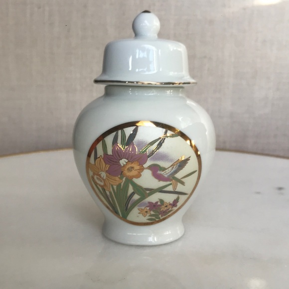 Mini Rose Vase and Ginger Jar Set ~ Japanese Fine China - Picture 2 of 11